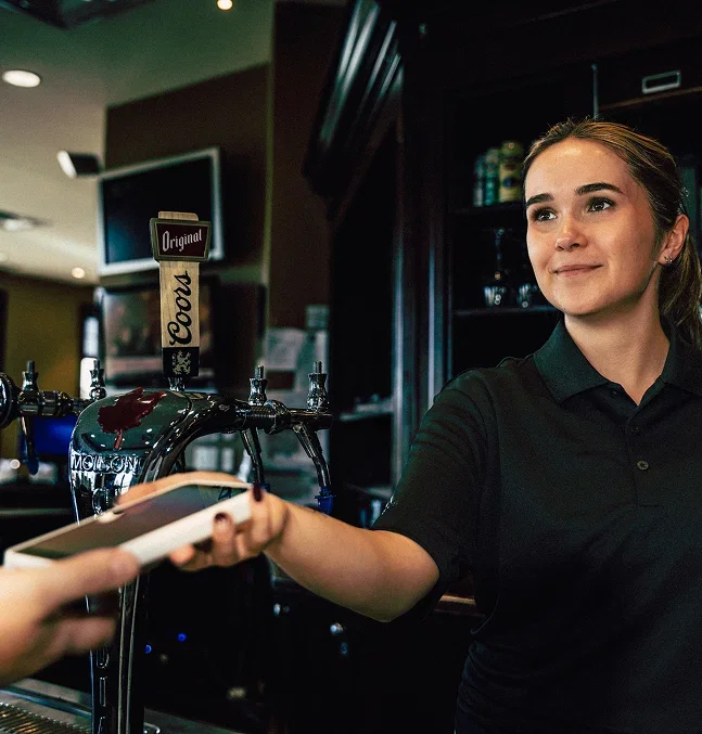 Food and beverage manager using Tee On for dining operations